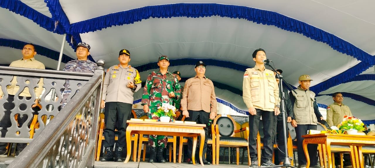 GELAR APEL SIAGA, BAWASLU KUTIM PASTIKAN SELURUH PENGAWAS SIAP LAKSANAKAN PEMILU SERENTAK 2024